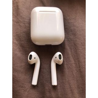 アップル(Apple)のAirPods(ヘッドフォン/イヤフォン)
