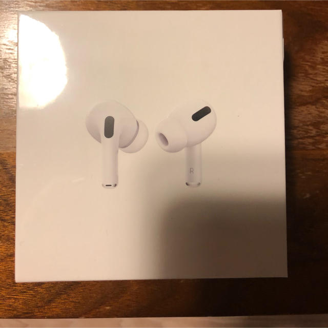 新品未使用品　airpods proオーディオ機器