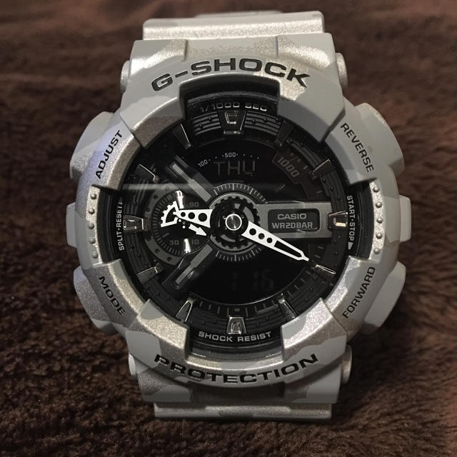 CASIO   Gショック  迷彩シルバー