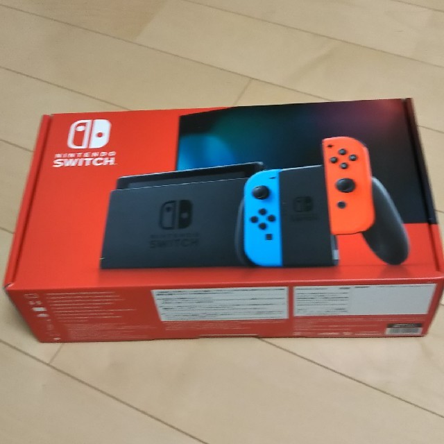 Nintendo Switch(ニンテンドースイッチ)のSwitch 新型 エンタメ/ホビーのゲームソフト/ゲーム機本体(家庭用ゲーム機本体)の商品写真