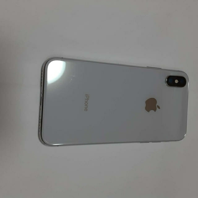 Iphone Iphone X Silver 64 Gb Simフリー 画面傷あり おまけ付きの通販 By タック S Shop アイフォーンならラクマ