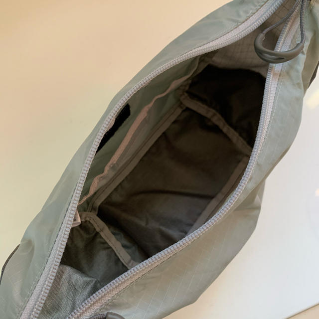 THE NORTH FACE(ザノースフェイス)のノースフェイス　フライト　トラベル　バック メンズのバッグ(トラベルバッグ/スーツケース)の商品写真