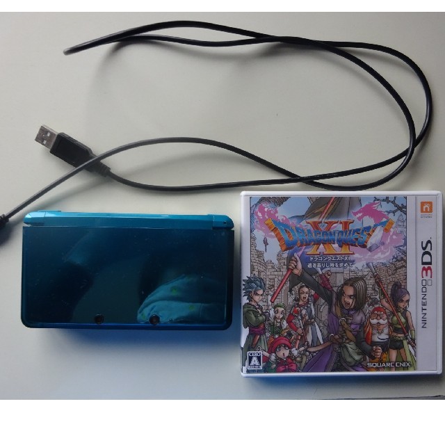 ニンテンドー3DS(ニンテンドー3DS)のニンテンドー3DS + ドラクエ11のセット エンタメ/ホビーのゲームソフト/ゲーム機本体(携帯用ゲーム機本体)の商品写真