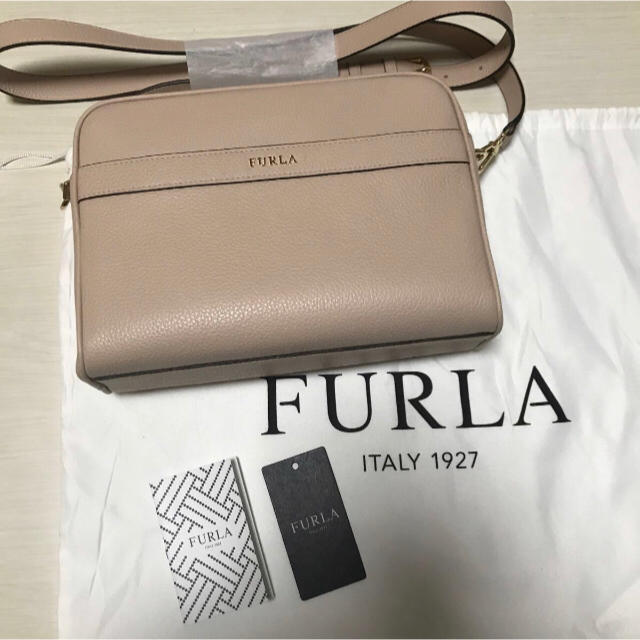 ゆっちゃん様専用です【新品・未使用】FURLAショルダーバッグのサムネイル