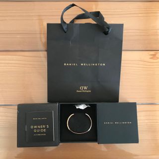 ダニエルウェリントン(Daniel Wellington)の値下げ　新品未使用　ダニエルウェリントン　バングル(ブレスレット/バングル)