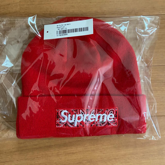 Supreme(シュプリーム)のNew Era®️ Bandana Box Logo Beanie メンズの帽子(ニット帽/ビーニー)の商品写真