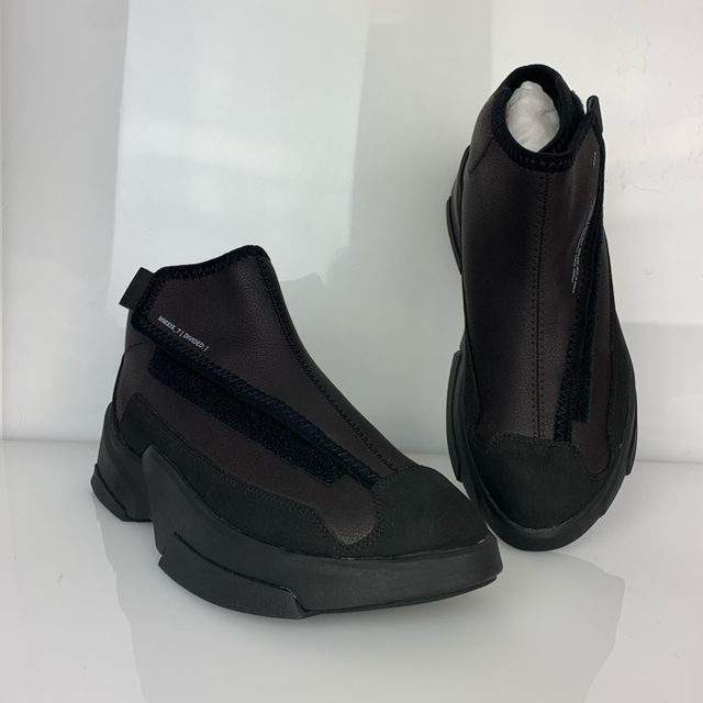 5.3万 JULIUS COVERED CYBER SNEAKER 2 27