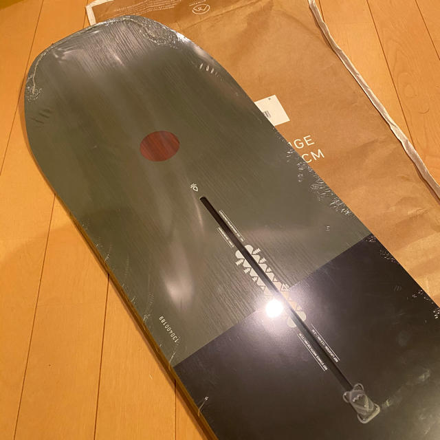 ボード2019モデル　新品　BURTON CUSTOM 154 45%オフ