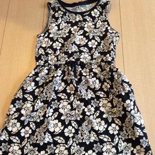 ユニクロ(UNIQLO)のUNIQLOワンピース　　130サイズ(ワンピース)