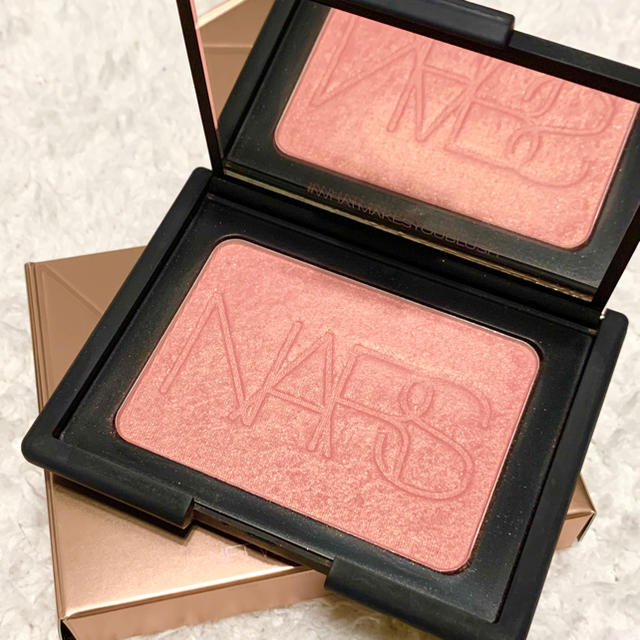 NARS(ナーズ)の【NARS】ブラッシュ 5194 限定パッケージ【ビッグサイズ】 コスメ/美容のベースメイク/化粧品(チーク)の商品写真