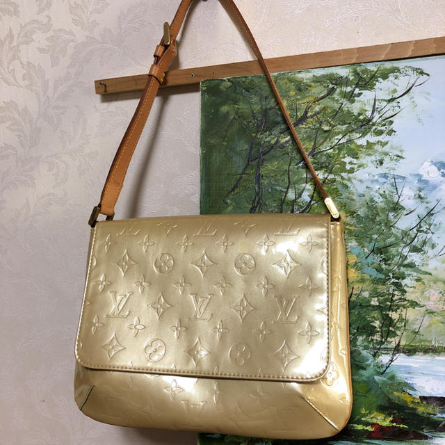 LOUIS VUITTON - ルイヴィトン トンプソンストリートモノグラムヴェルニ エナメルショルダーバッグの通販 by エルヴィスショップ