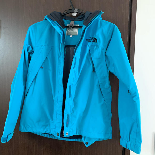 THE NORTH FACE(ザノースフェイス)のノースフェイス  ノベルティスクープ　スキー　S ジャケット　マウンテンパーカ レディースのジャケット/アウター(その他)の商品写真