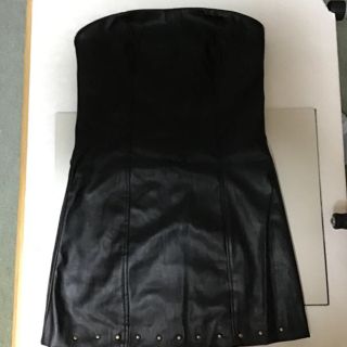 ⭐️お買い得品⭐️新品　オフショルダー　フェイクレザー　ワンピース(ミニワンピース)