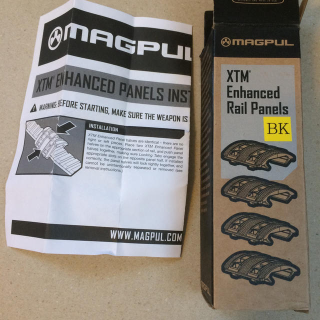 MAGPUL XTM Enhanced Rail Panels エンタメ/ホビーのミリタリー(カスタムパーツ)の商品写真