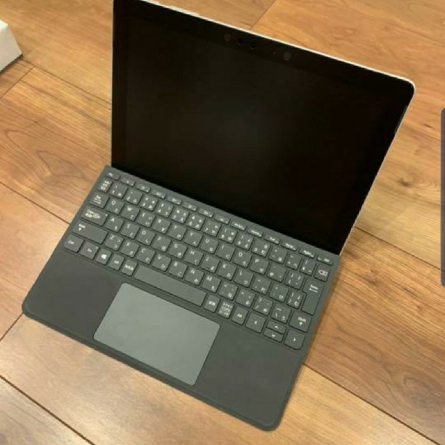 Surface Go メモリ8GB SSD128GB タイプカバーサーフェスペン5メガピクセル背面カメラ画素数