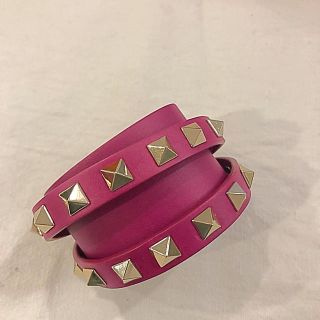 VALENTINO - ヴァレンティノ ブレスレット バングル 美品の通販｜ラクマ