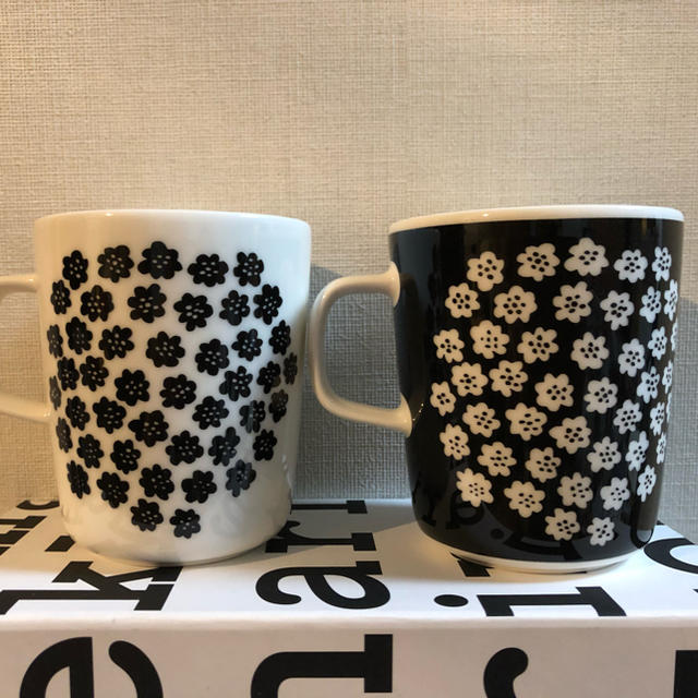 marimekko(マリメッコ)のマリメッコ プケッティマグカップ2個セット インテリア/住まい/日用品のキッチン/食器(食器)の商品写真