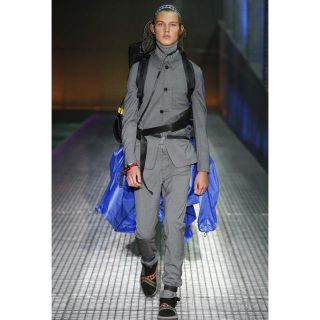 プラダ(PRADA)のPRADA コレクション使用　ヘッドバンド　プラダ  ランウェイ使用(その他)