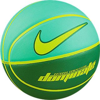 Nike 新品 ７号 ナイキ バスケットボール ドミネート 屋外用 ゴム製の通販 ラクマ