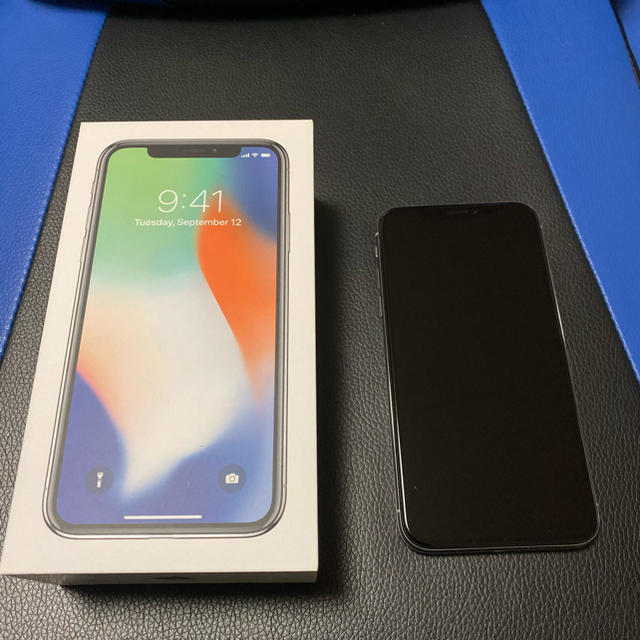 iPhone X 64GB silver SIMロック解除済