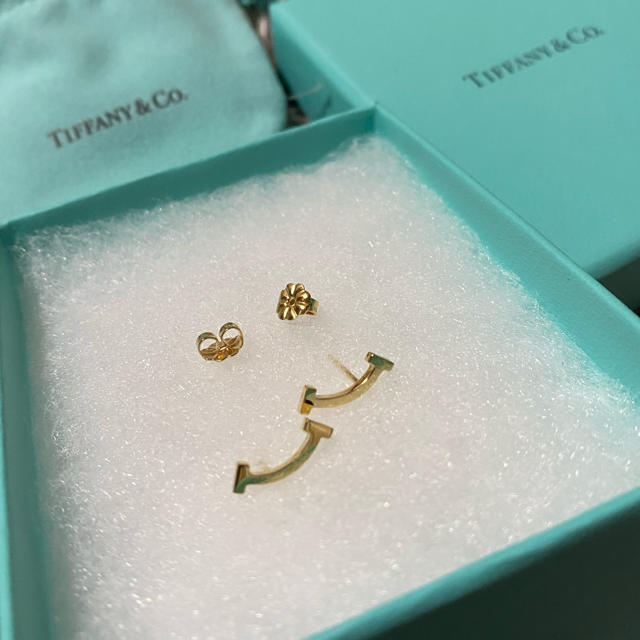 Tiffany & Co. - 【ラクマ限定SALE】新品同様 Tiffany スマイルピアス K18 YG