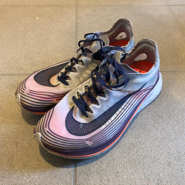 NIKE(ナイキ)のトッティー様専用　27.5cm Nike Zoom Fly SP スポーツ/アウトドアのランニング(シューズ)の商品写真