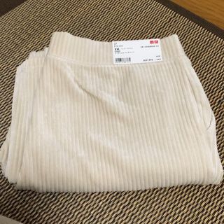 ユニクロ(UNIQLO)の最終値下げ新品・タグ付き　コーデュロイフレアパンツ　オフホワイトXXL (カジュアルパンツ)