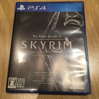 プレイステーション4(PlayStation4)のSKYRIM スカイリム PS4(家庭用ゲームソフト)