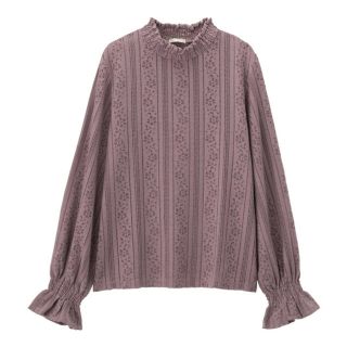 ジーユー(GU)のgu☆レースフリルネックT☆パープル☆新品☆Lサイズ(シャツ/ブラウス(長袖/七分))