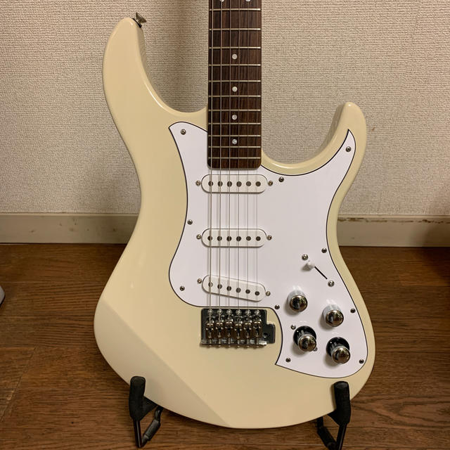 エレキギター Fender - LINE 6 Variax Standard