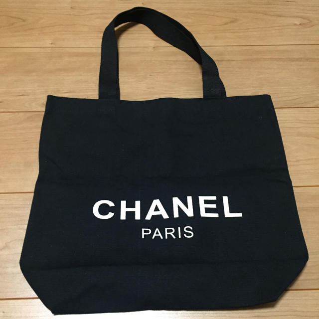 CHANEL - CHANEL キャンバストートバッグ黒の通販 by ☆ami ...