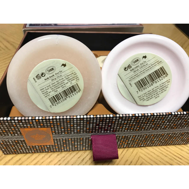 SABON(サボン)のどんべえ〜0514様専用ーサボン　Sabon バースソルト&ローション　セット コスメ/美容のボディケア(ボディローション/ミルク)の商品写真