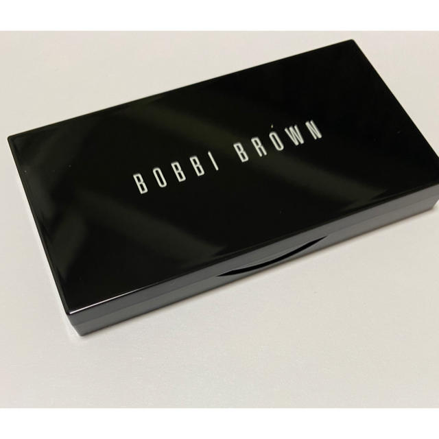 BOBBI BROWN(ボビイブラウン)のボビイブラウン　アイシャドウパレット コスメ/美容のベースメイク/化粧品(アイシャドウ)の商品写真