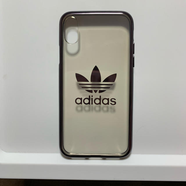 adidas(アディダス)のアディダス　iPhoneケース スマホ/家電/カメラのスマホアクセサリー(iPhoneケース)の商品写真