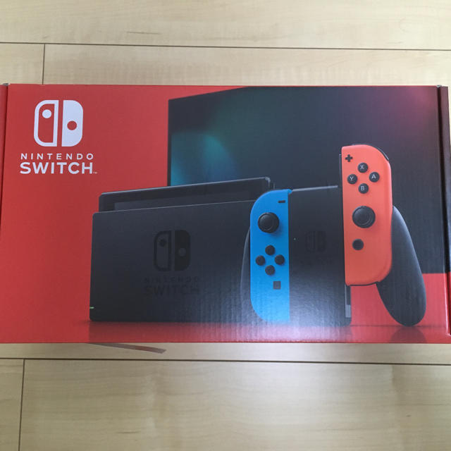 新品未開封　Nintendo Switch  新型　ネオン