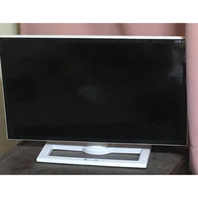 ニチワ電子 19型ハイビジョン地デジ液晶テレビの通販 by くま ニチワ電子 19型ハイビジョン地デジ液晶テレビの通販 by くま