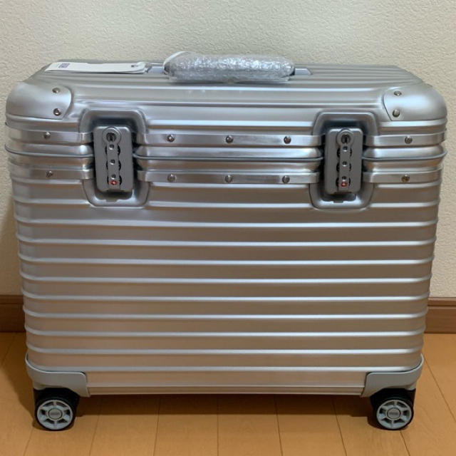 リモワ パイロット RIMOWA TOPAS PILOT 34Lトラベルバッグ/スーツケース