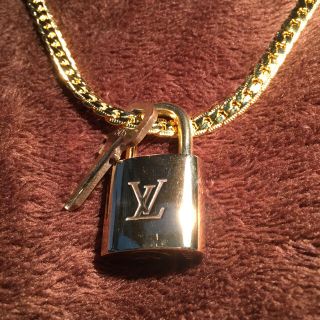 LOUIS VUITTON - LOUIS VUITTON ネックレス メンズ ファション の通販｜ラクマ