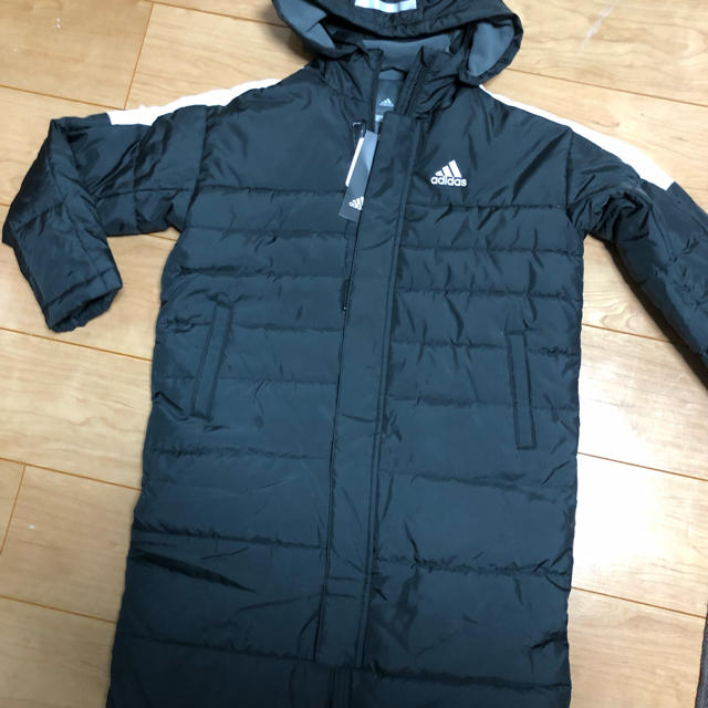 adidas(アディダス)のアディダス ベンチコート  130 キッズ/ベビー/マタニティのキッズ服男の子用(90cm~)(ジャケット/上着)の商品写真