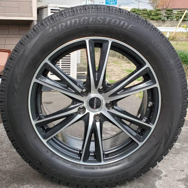 BRIDGESTONE BLIZZAK VRX 235/55R18 スタッドレス