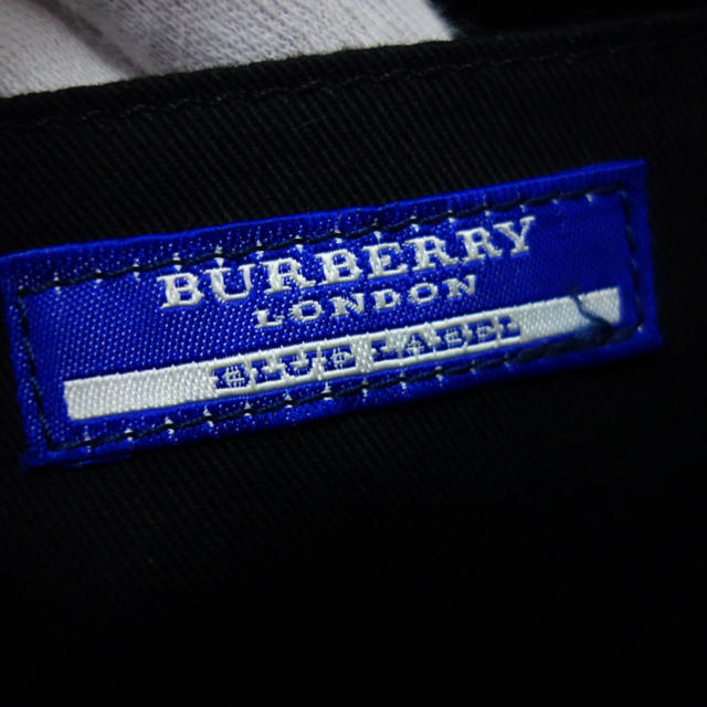 BURBERRY BLUE LABEL(バーバリーブルーレーベル)のワッキー様専用　BURBERRY BLUE LABEL ポーチ付き バッグ レディースのバッグ(ハンドバッグ)の商品写真