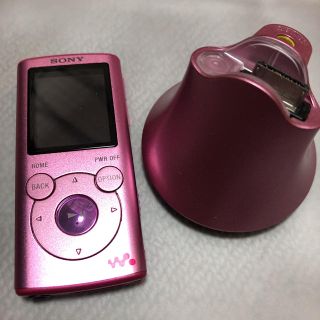 ソニー(SONY)のWALKMAN NW-E052K ピンク(ポータブルプレーヤー)