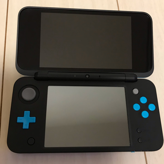 ニンテンドー2DS(ニンテンドー2DS)のNintendo ゲーム機本体 NEW ニンテンドー 2DS LL ターコイズ エンタメ/ホビーのゲームソフト/ゲーム機本体(携帯用ゲーム機本体)の商品写真