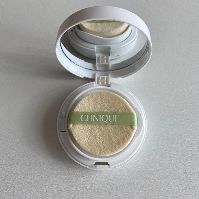 CLINIQUE(クリニーク)のクリニークほぼ新品＊クッションファンデーション コスメ/美容のベースメイク/化粧品(ファンデーション)の商品写真