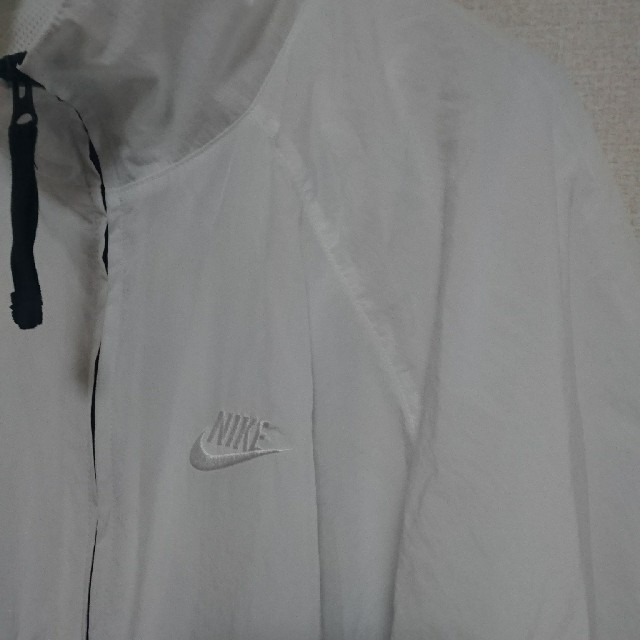 NIKE(ナイキ)のＳNさん専用 NIKE ウーブン ナイロンジャケット スウォッシュ メンズのジャケット/アウター(ナイロンジャケット)の商品写真