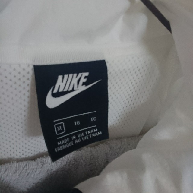 NIKE(ナイキ)のＳNさん専用 NIKE ウーブン ナイロンジャケット スウォッシュ メンズのジャケット/アウター(ナイロンジャケット)の商品写真