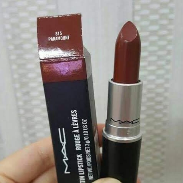 MAC(マック)のパラマウント 大人気カラー MAC リップ 口紅 コスメ/美容のベースメイク/化粧品(口紅)の商品写真