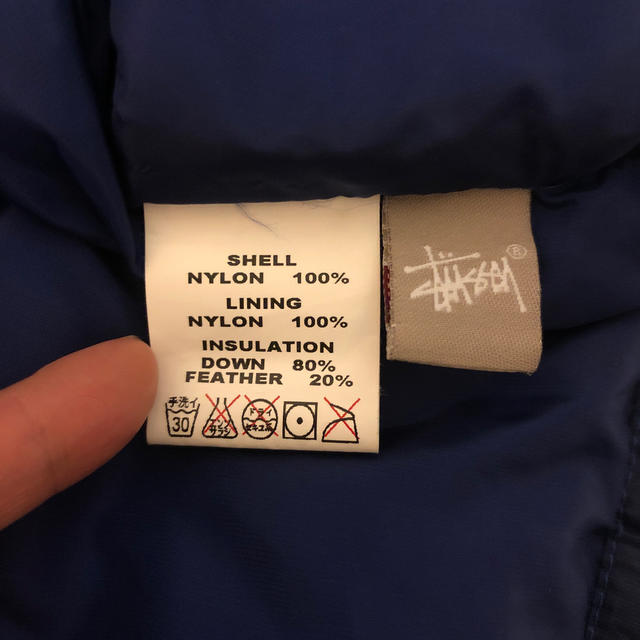 STUSSY(ステューシー)のstussyダウン　Lサイズ メンズのジャケット/アウター(ダウンジャケット)の商品写真