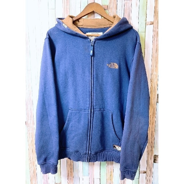 THE NORTH FACE(ザノースフェイス)の【人気】 ノースフェイス 背中 ビッグロゴ パーカー メンズのトップス(パーカー)の商品写真