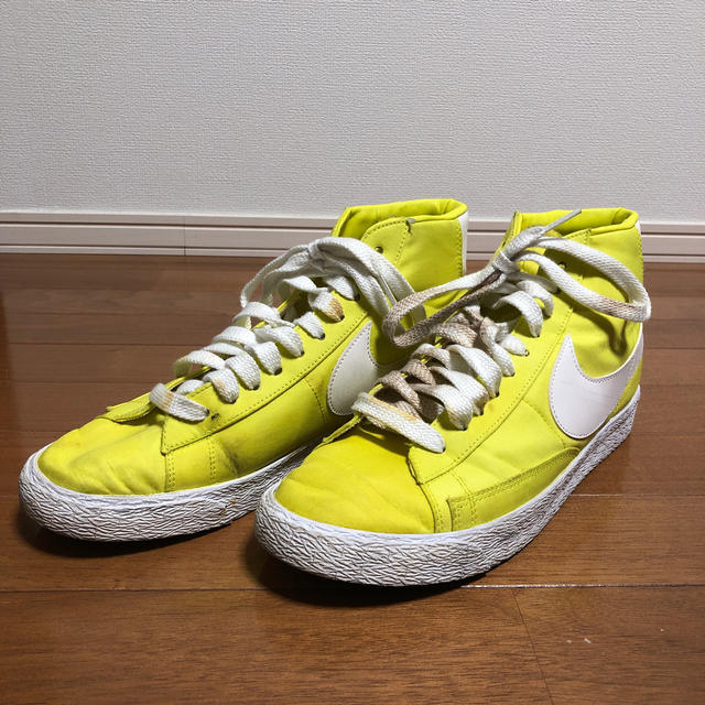 NIKE(ナイキ)のNIKE BLAZER MID VINTAGE US9.5 JPN 27.5(Y メンズの靴/シューズ(スニーカー)の商品写真